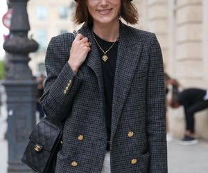Muza projektantów, ulubienica reżyserów, modowa inspiracja dla kobiet na całym świecie. W czym tkwi sekret wyjątkowego stylu Keiry Knightley?