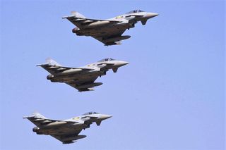  Eurofighter pierwszy raz w Brazylii. Samoloty RAF niespodziewanie lądowały w Rio de Janeiro