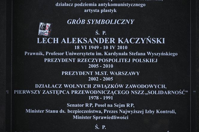 Grób rodziców Jarosława  Kaczyńskiego