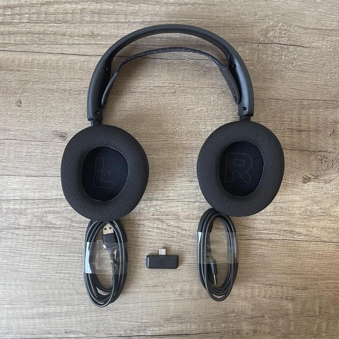 SteelSeries Arctis Nova 5