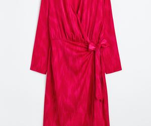Czerwona sukienka na wigilę dla kobiet 50+