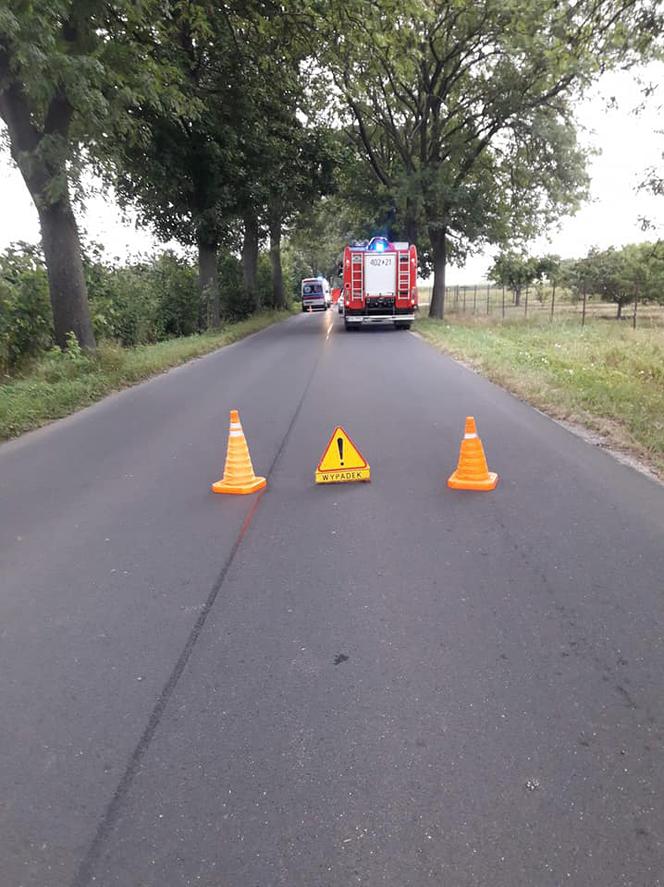Wypadek w Raciążku. 68-letni mężczyzna stracił panowanie nad autem. Zginął na miejscu