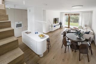 Styl Bauhaus we wnętrzu. Zobacz nowoczesny apartament dla pary