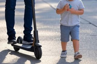 Potrącenie 3-latka w Żyrardowie. Sprawca zbiegł z miejsca zdarzenia
