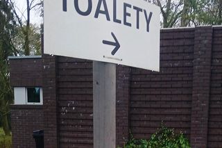 Legendarny szalet za milion w Parku Kasprowicza