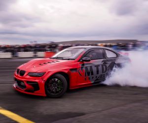 SkillZone Festiwal - motoryzacyjne emocje na lotnisku w Mielcu
