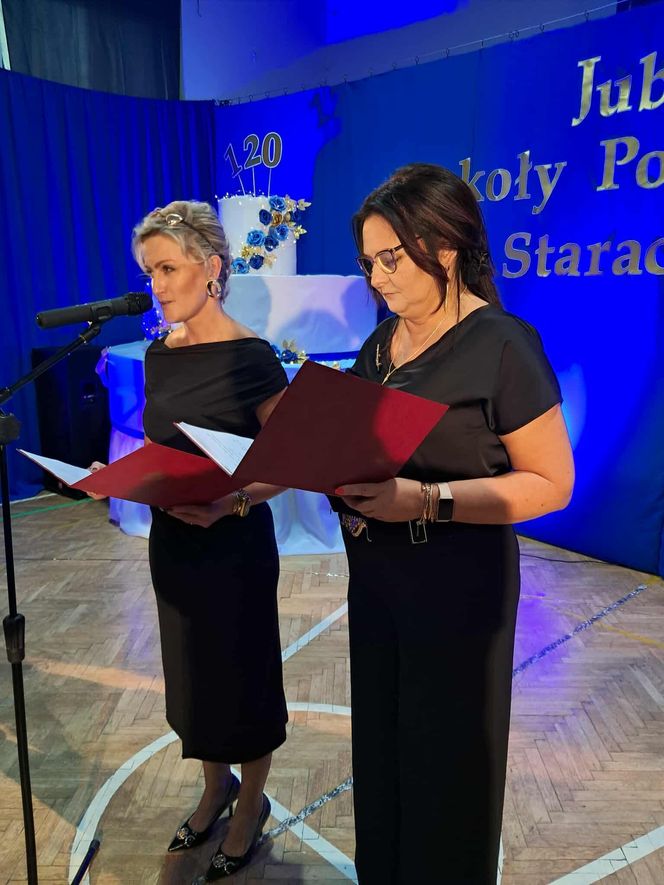 Szkoła Podstawowa nr 1 w Starachowicach ma już 120 lat. Zobaczcie zdjęcia z uroczystości