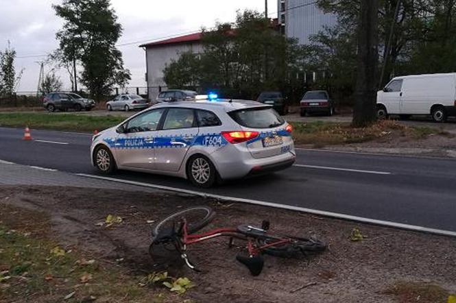 Śmiertelny wypadek w Sieradzu. Nie żyje potrącona przez samochód rowerzystka