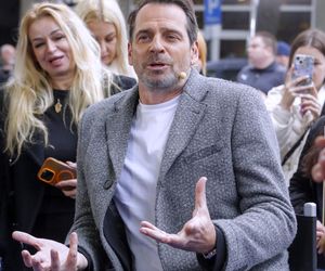 To z nim wystrojony Paweł Deląg poszedł głosować. Szok!