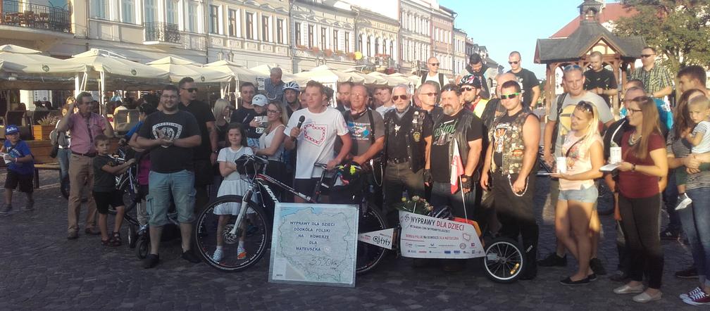 Bartosz Boczar objechał Polskę na rowerze dla chorego Mateuszka [META]