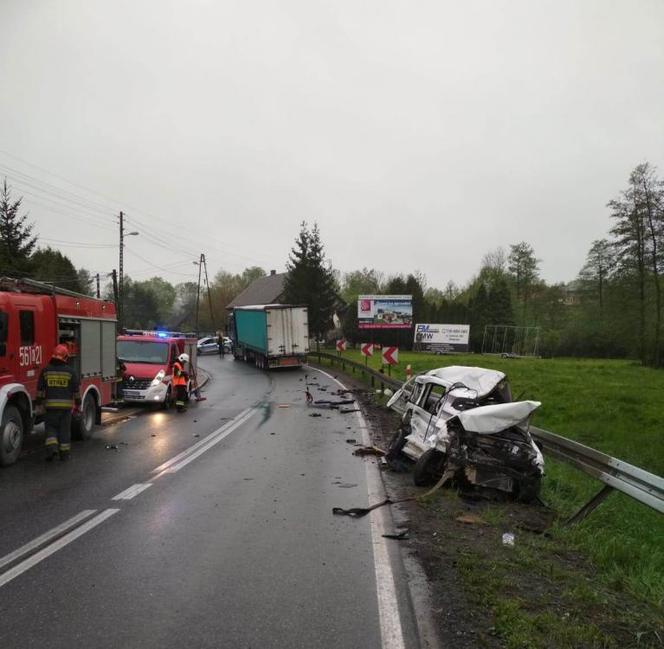 Wypadek między Wieliczką a Niepołomicami, nie żyje jedna osoba