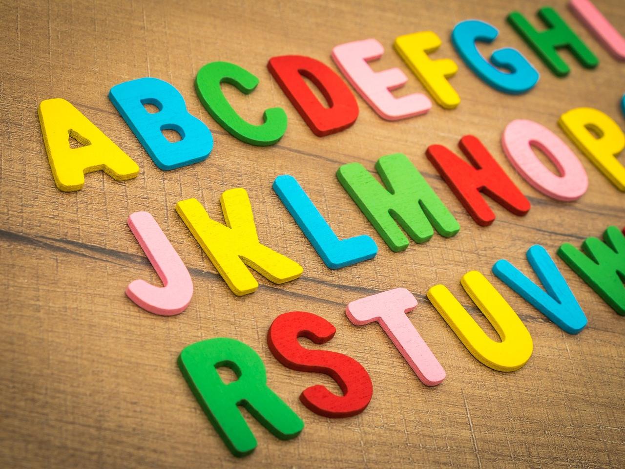 QUIZ. Napiszesz bezbłędnie najtrudniejsze polskie wyrazy? Zdobądź komplet punktów i zostań mistrzem ortografii