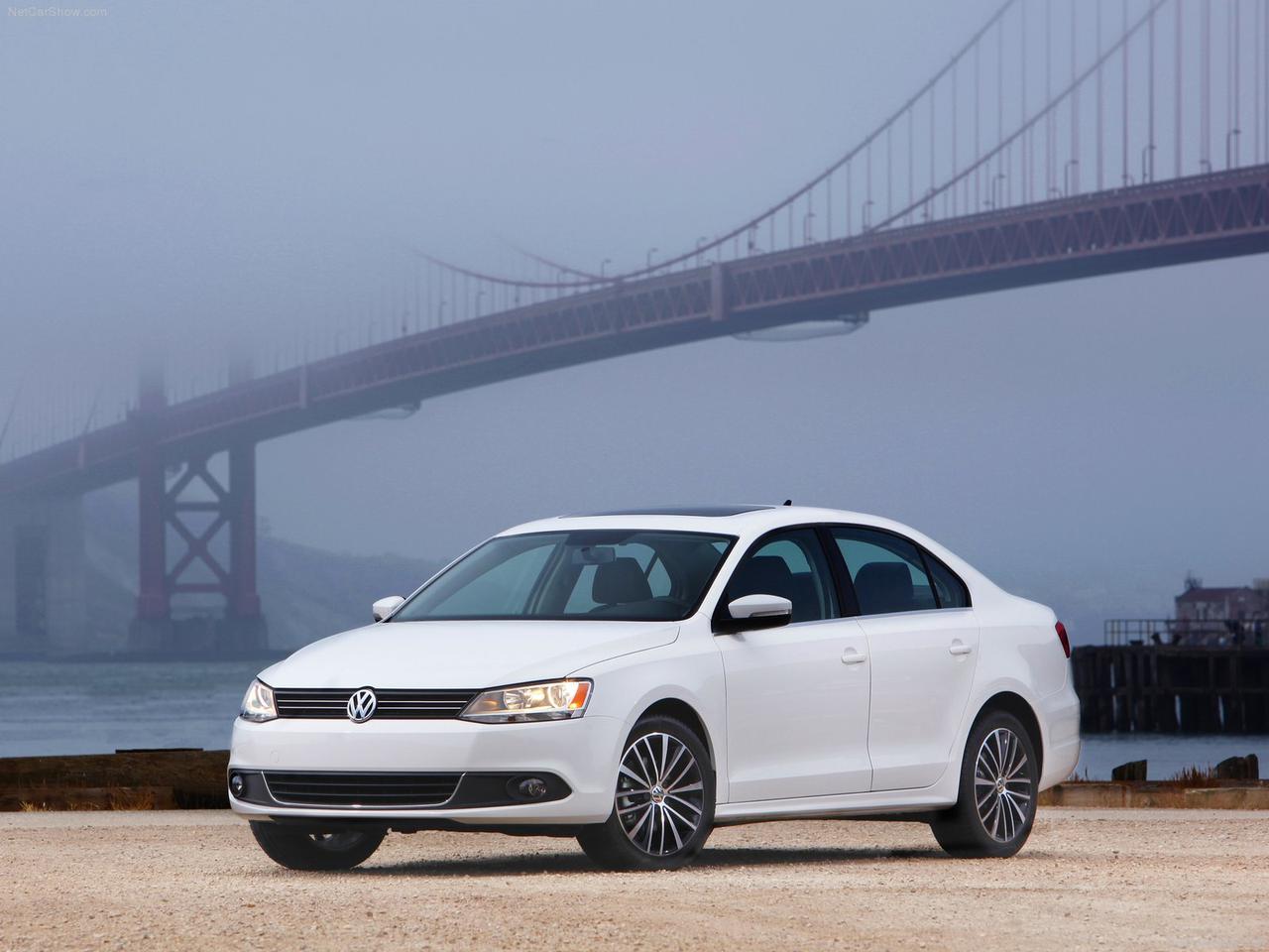 Volkswagen Jetta Trendline sedan, model 2011