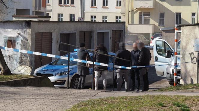 W wiacie śmietnikowej przy ul. Moniuszki znaleziono ciało kobiety