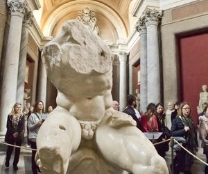Jedna z najpiękniejszych sal w Muzeach Watykańskich jest już otwarta po renowacji. Wewnątrz wyjątkowe dzieła Rafaela