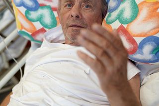 Pan Bolesław Strzeliński dwa dni leżał na podłodze. Uratował go dzielnicowy