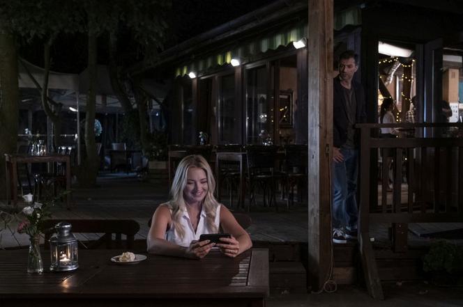W rytmie serca 5 sezon, odcinek 57. Maria (Barbara Kurdej-Szatan), Piotr (Filip Bobek)