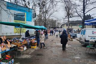Kultowe miejsce handlu w Łodzi. Jak wygląda giełda na stadionie „Startu”?
