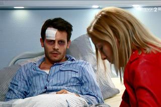 Barwy szczęścia odc. 2090 - opis, streszczenie: Franek dowiaduje się, że czeka go przesłuchanie w sprawie wypadku