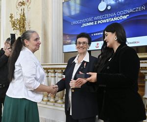 Dziennikarka Super Expressu Izabela Kraj odznaczona medalem Dumni z Powstańców