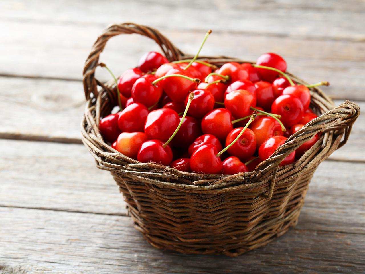 Przepis na konfiturę z wiśni: przetwory na zimę