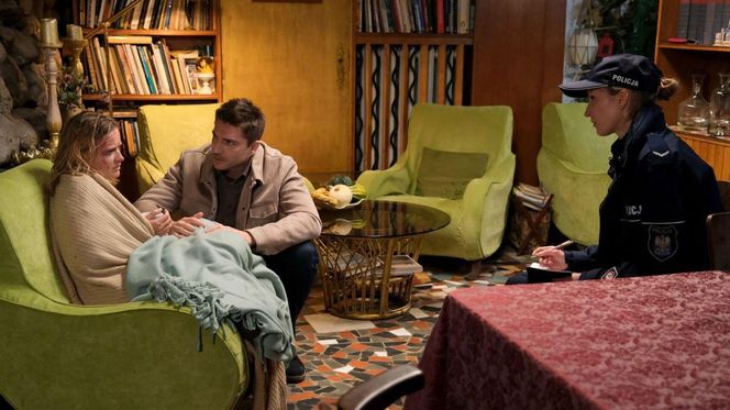 M jak miłość odc. 1849. Julia (Marta Chodorowska), Dima (Michaił Pszeniczny), Natalka (Dominika Suchecka)