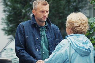 M jak miłość, odcinek 1846: Barbara (Teresa Lipowska), Bartek (Arkadiusz Smoleński) 