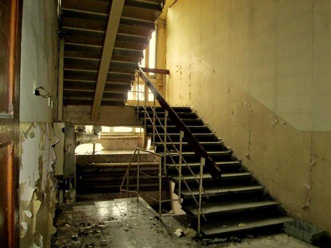 Opuszczony biurowiec PKP w Dąbrowie Górniczej