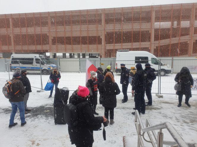 Akcja wsparcia dla nauczycielki z Tczewa, której grozi zakaz wykonywania zawodu za udział w Strajku Kobiet