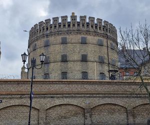 Nie ma Torunia bez Okrąglaka. Kapitan zdradza tajemnice aresztu śledczego. Nieznane historie