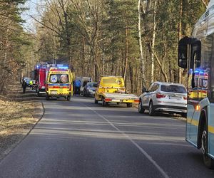 Wypadek w Jaworznie w Seacie zginęła matka, 2 letnie dziecko przeżyło.