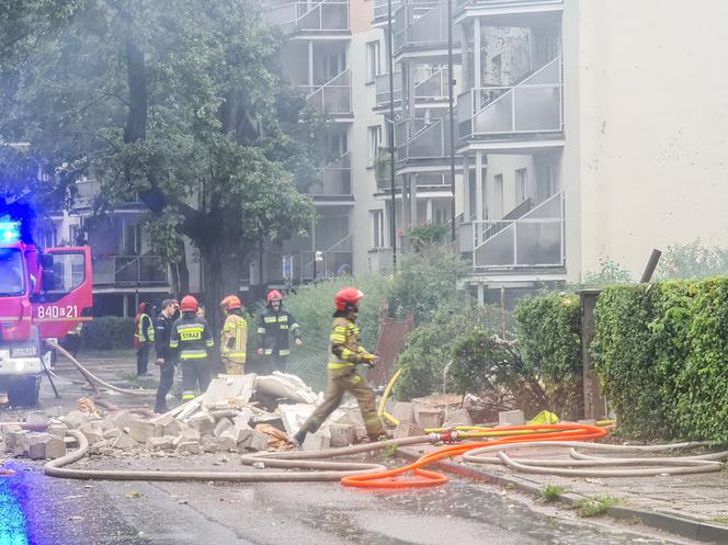 Toruń: Potężna eksplozja na ul. Wybickiego! Z domu nic nie zostało [ZDJĘCIA]