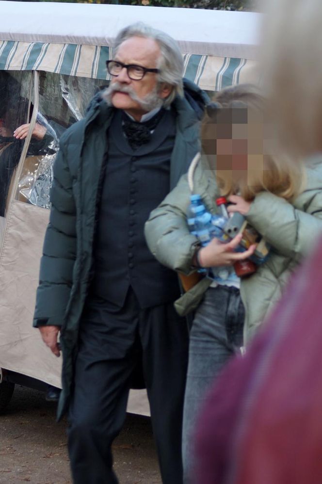 Zrobili z aktorów lalki