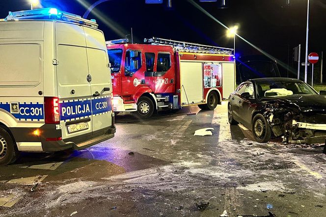 Wypadek na Trasie Prezydenta Władysława Raczkiewicza w Toruniu. Zdjęcia z miejsca zdarzenia