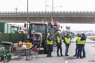 Protest rolników w Wielkopolsce 20.03.2024. Ogromne utrudnienia, zablokowana autostrada A2 [20.03.2024 - AKTUALIZACJA]