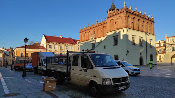 Uszorstnianie płyty tarnowskiego rynku