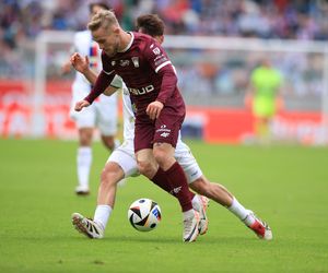 Górnik Zabrze remisuje z Koroną Kielce. Ratunek nadszedł w ostatnich minutach. Wielkie emocje na trybunach