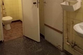 Dzieci z SP 33 w Olsztynie nie mają gdzie ćwiczyć? Rodzice założyli zbiórkę na remont sali gimnastycznej [ZDJĘCIA]