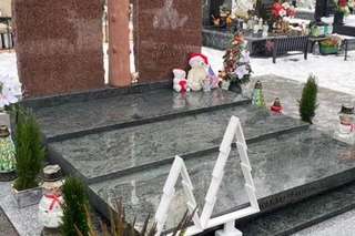 Ewa Krawczyk zadbała o grób męża na święta