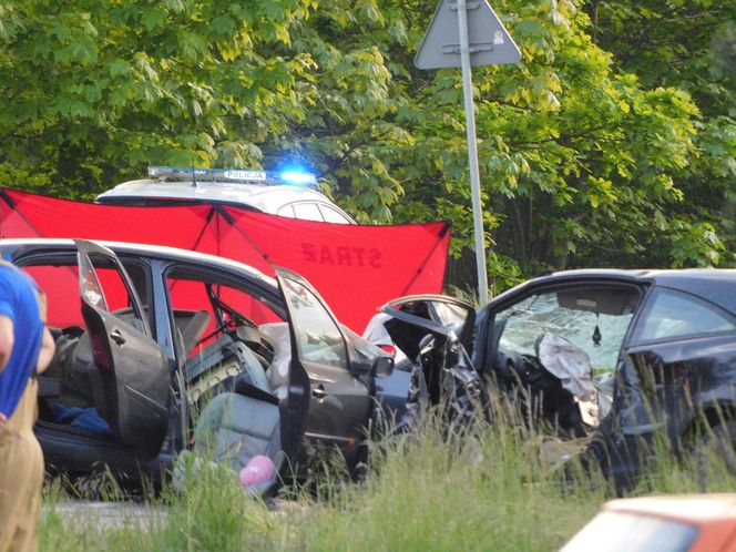 Wypadek na łuku drogi pod Warszawą. Zginął obywatel Ukrainy
