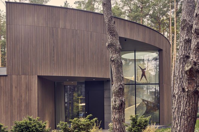 Circle Wood House wg projektu Przemka Olczyka z pracowni Mobius Architekci