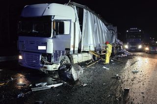 ​Dwa tiry zderzyły się na ekspresowej 5 niedaleko Rawicza