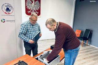 Broń znaleziona przez policjantów.