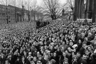 Białystok. Obchody Milenium Chrztu Polski z 1966 r. Na wydarzeniu obecny Karol Wojtyła [ZDJĘCIA]