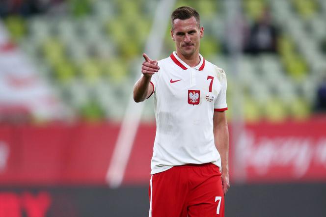 Arkadiusz Milik co godzinę może kupić sobie nowe Playstation! Dostaje NIEBOTYCZNE PIENIĄDZE w Marsylii | Futbologia