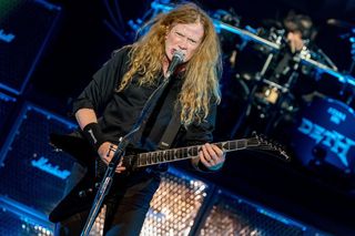 Czas na nowy album Megadeth. Dave Mustaine udał się do studia nagraniowego wraz z producentem