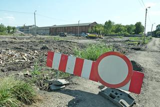 Pracę przy ul. Lubelskiego Lipca '80 trwają. Już niedługo pojawi się brakujący odcinek drogi