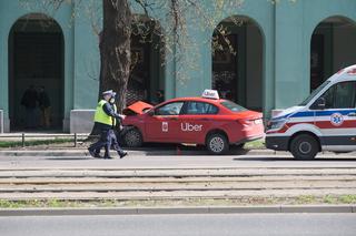 Zderzenie taksówkarzy w Śródmieściu