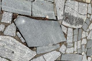 Plac Kolegiacki do remontu