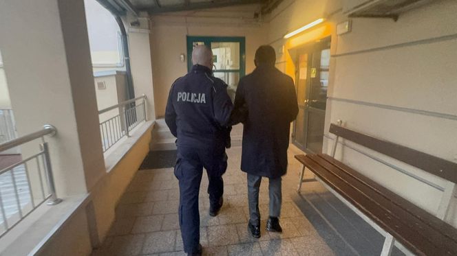 Biznesmen z Afryki zatrzymany. Handlarz złota z kopalni w Kongo wpadł w Warszawie